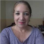 La profesora imparte clases desde 14 años en adelante